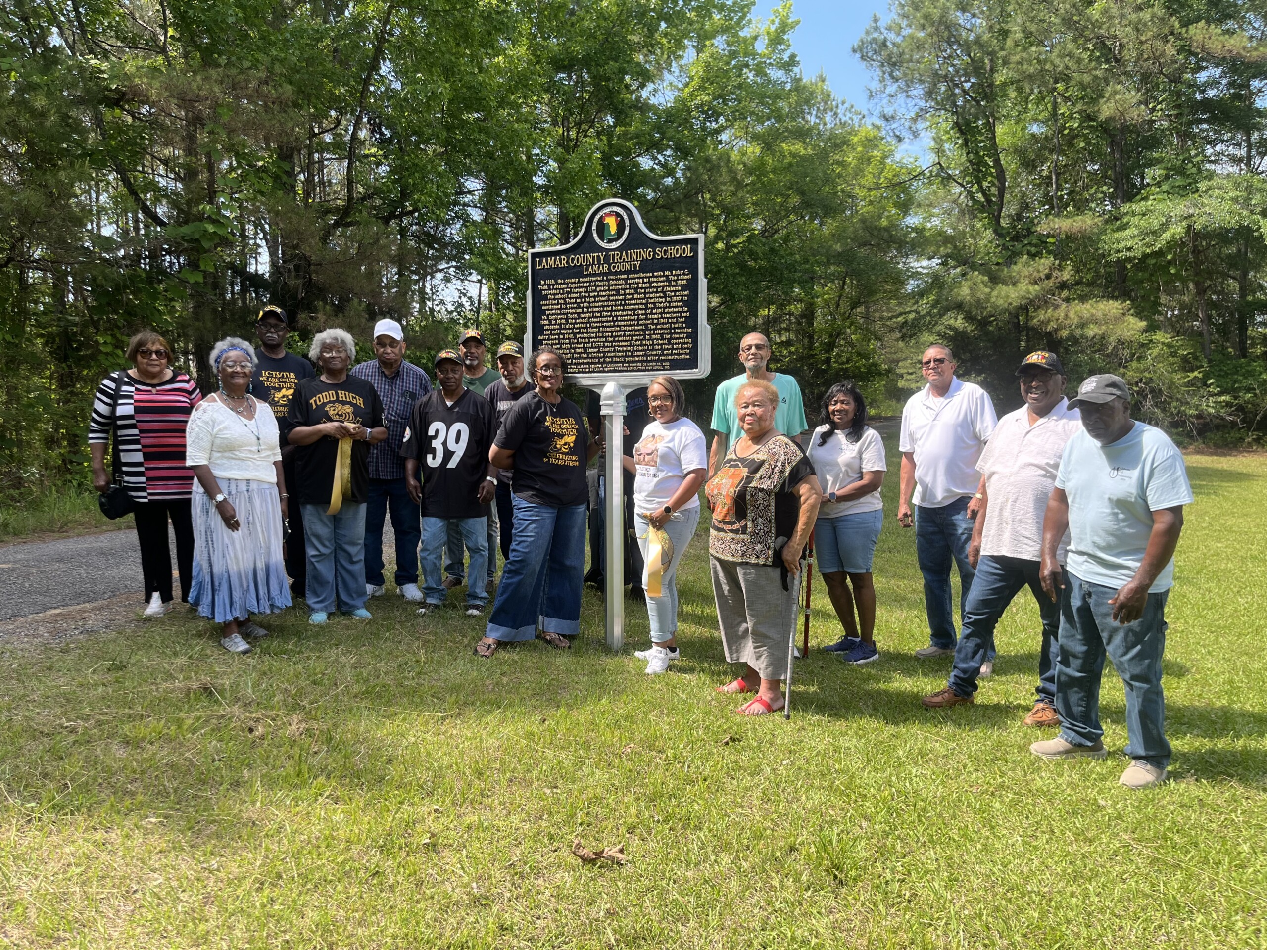 School Alumni gather to unveil historical marker in Lamar Co.